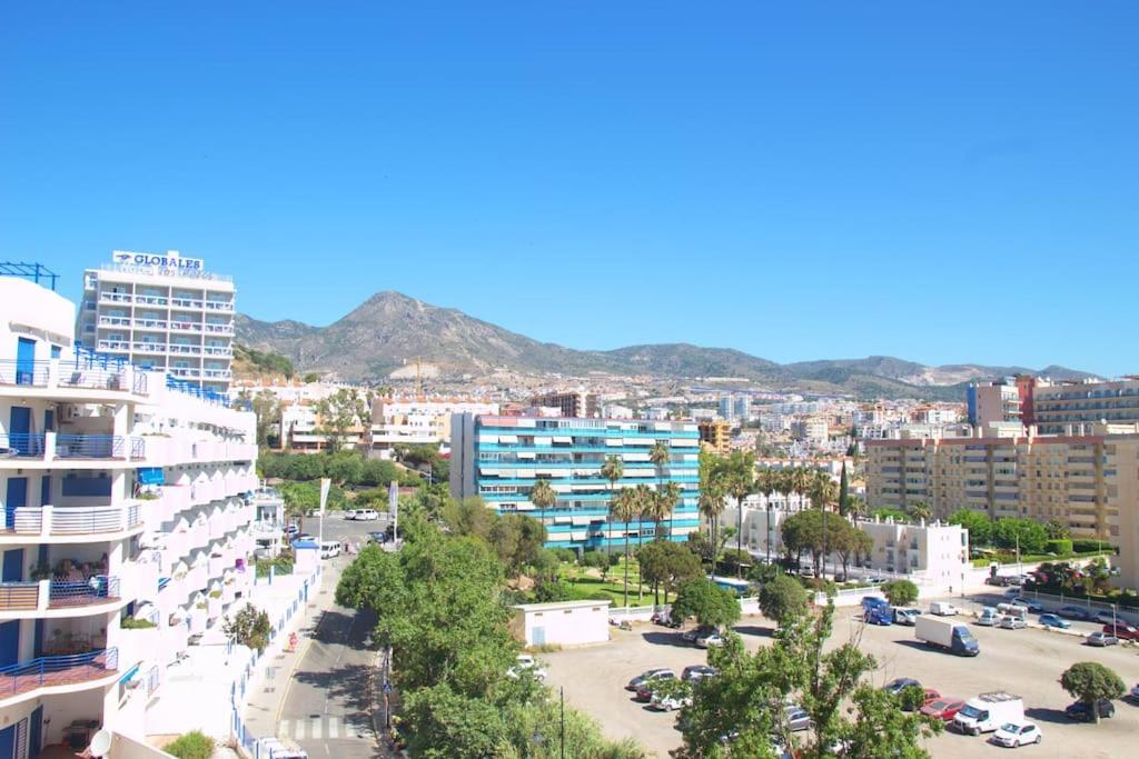 Апартаменти Apartamento A Pie De Playa Con Terraza Y Piscinas Бенальмадена Екстер'єр фото